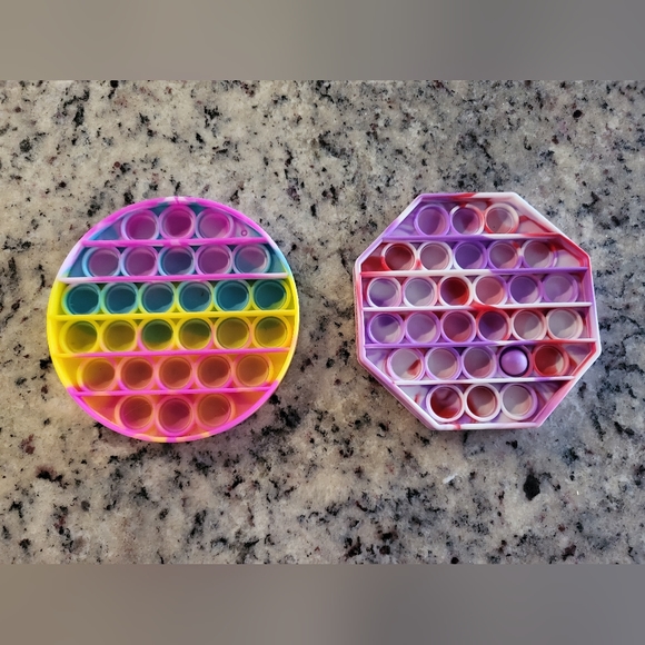 Pop It Fidget Toys. Set of 4 - Picture 3 of 3